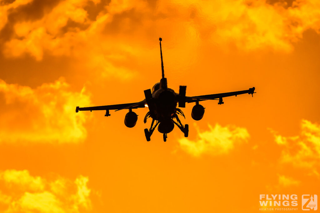 20260721 f 16   5923 zeitler 1024x683 - Sunset Paradise &ndash; Chasing Golden Light at Darwin