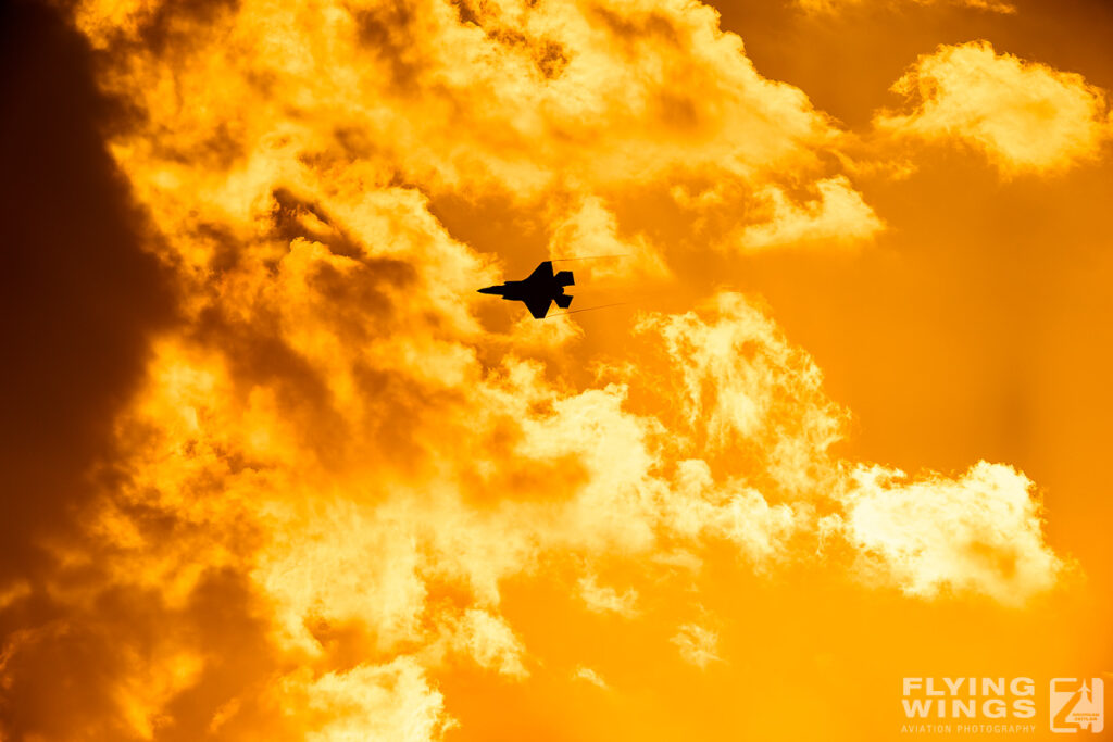 20260721 f 35a   5489 zeitler 1024x683 - Sunset Paradise &ndash; Chasing Golden Light at Darwin