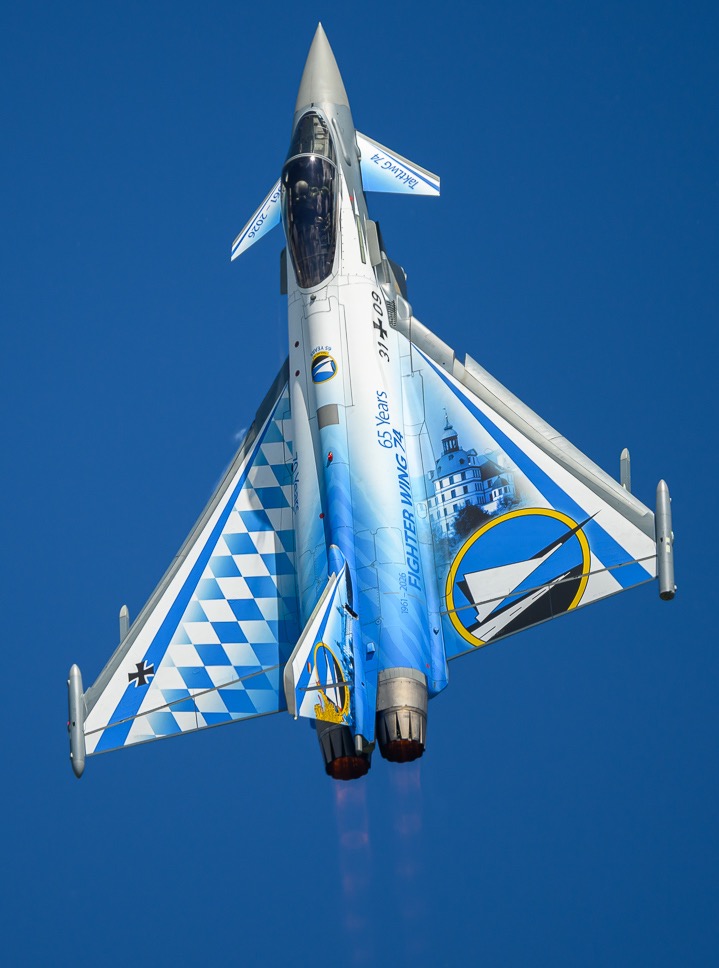 Display time... Noble training at its home airfield in preparation for @antidotumairshow . Thanks @bavarian_tigers…