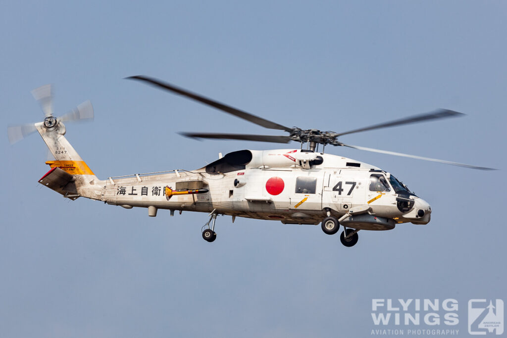 20101112 s 70 seahawk   5899 zeitler 1024x683 - Colourful Kyushu - Chasing Aggressors, Orions and much more in Japan