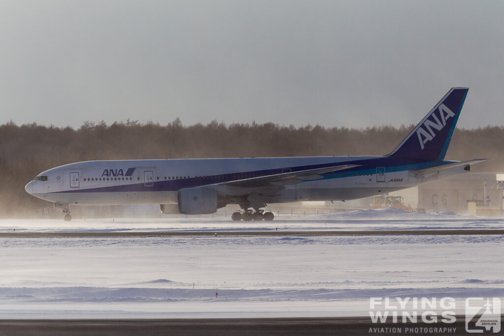 ana   2861 zeitler 1024x683 - Winter Planespotting in Hokkaido