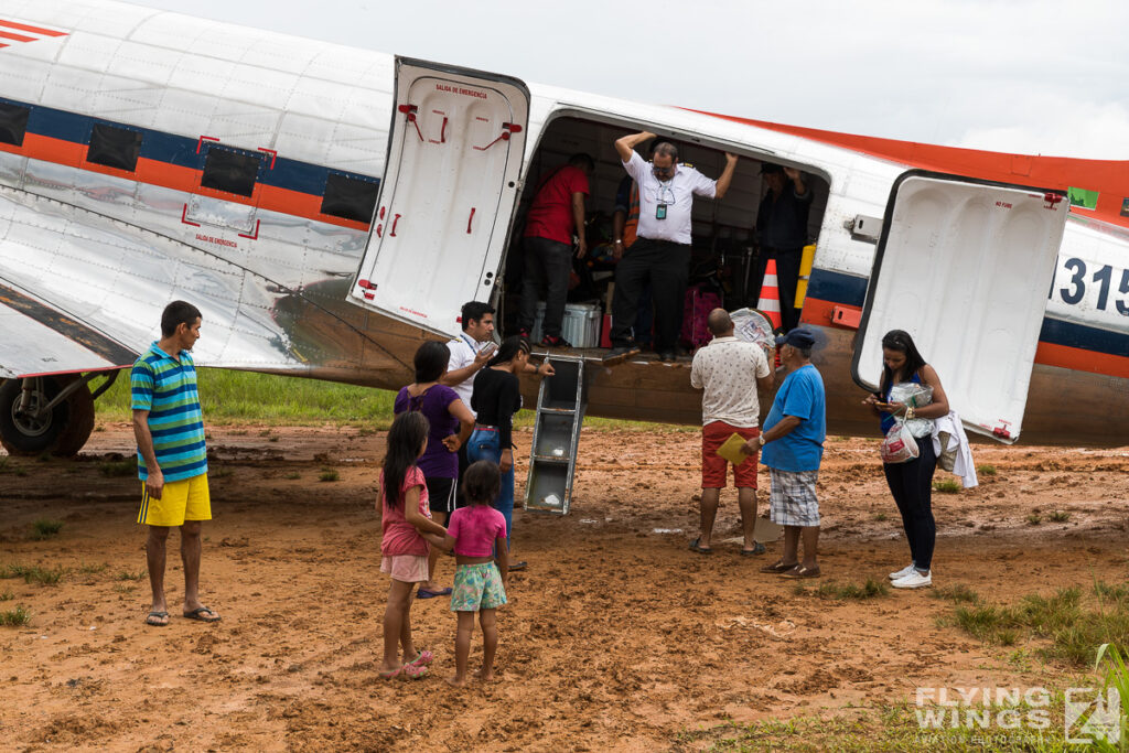 Colombia’s Jungle DC-3s: Flying to Mitú, Carurú and Barranco Minas 20170131 03 allas flug colombia dc 3 flying 2825 zeitler 1024x683 - Colombia’s Jungle DC-3s: Flying to Mitú, Carurú and Barranco Minas